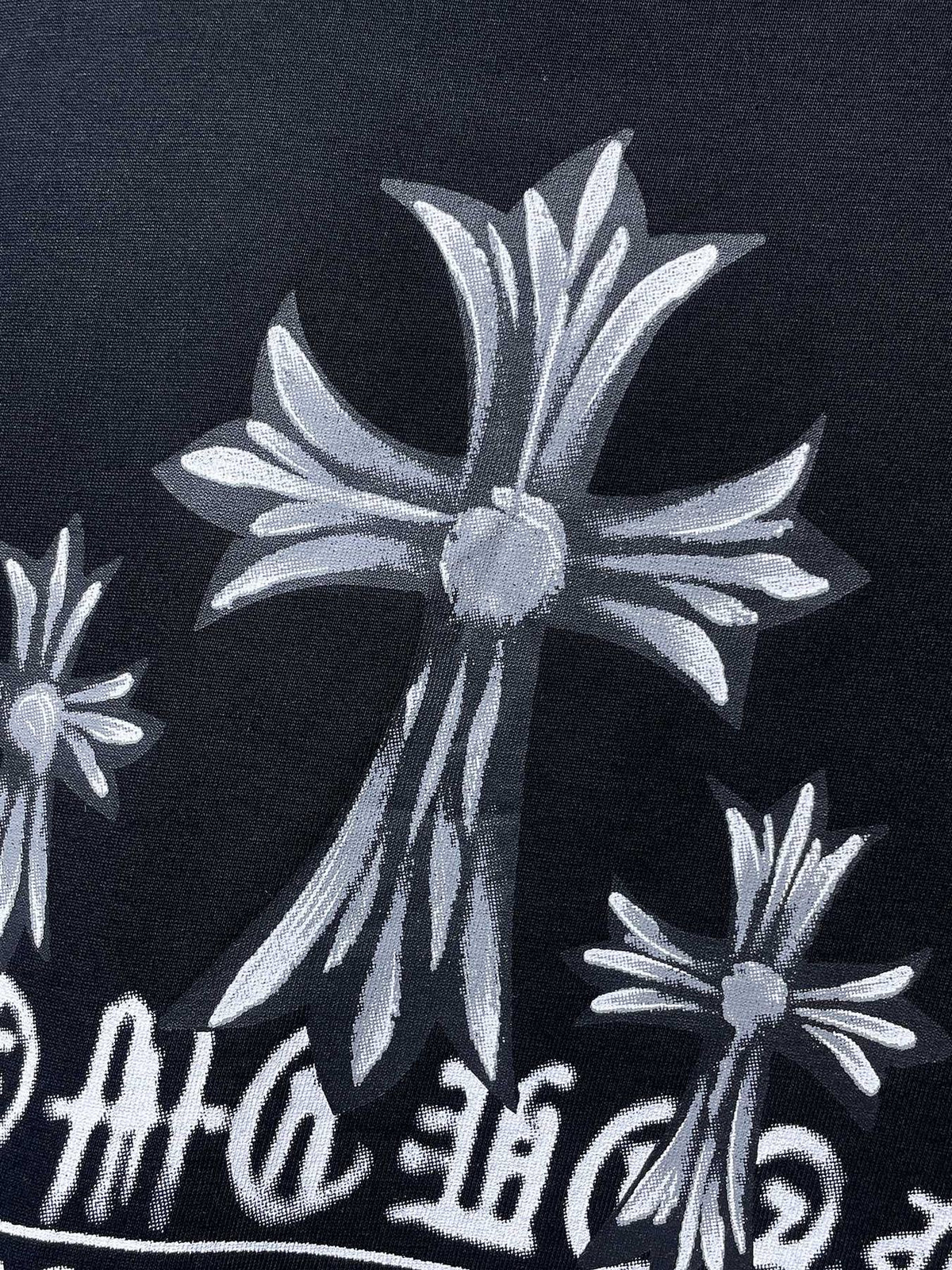 Chrome Hearts Floral Cross USA Graphic T-Shirt — fabric_closeup